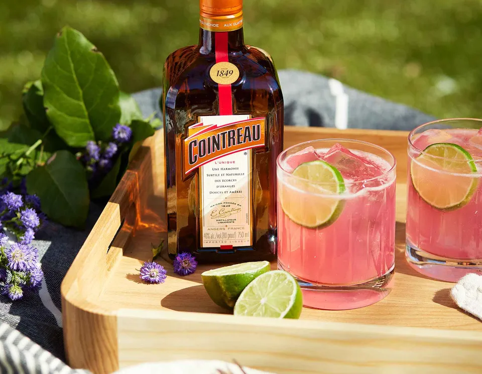 Cointreau Cocktails for the Picnic Season