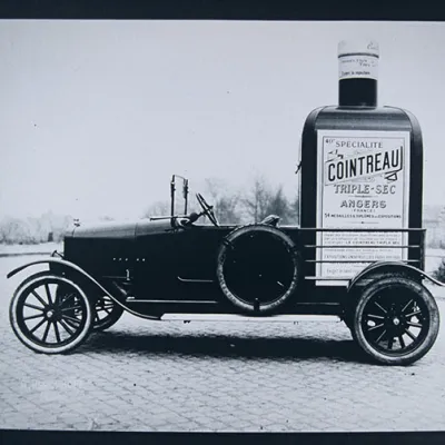 advertising car