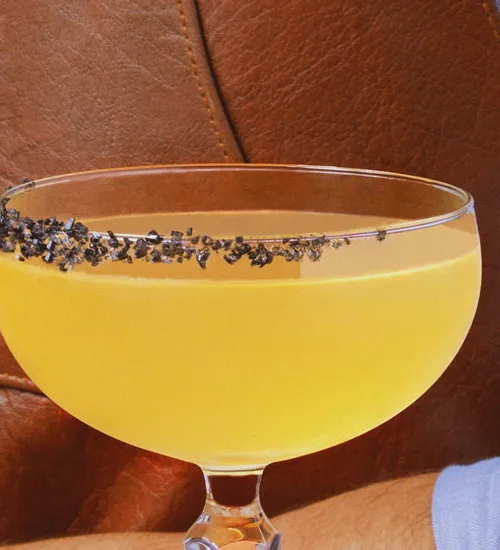 WIE MAN EINE HERBST-MARGARITA MACHT