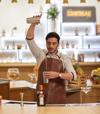 bar mixology cocktail creation