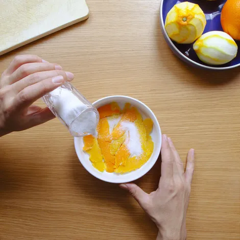 Wie man Orangenschalen verwendet Schritt 3