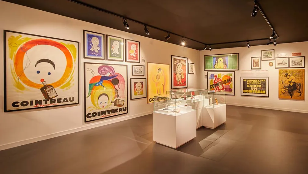 Cointreau-Photo-Museum - Advertising saga (2)