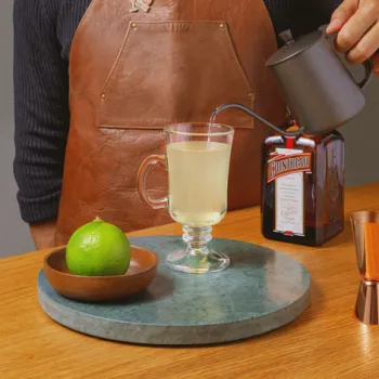 <p>Combine all ingredients in a mug</p>