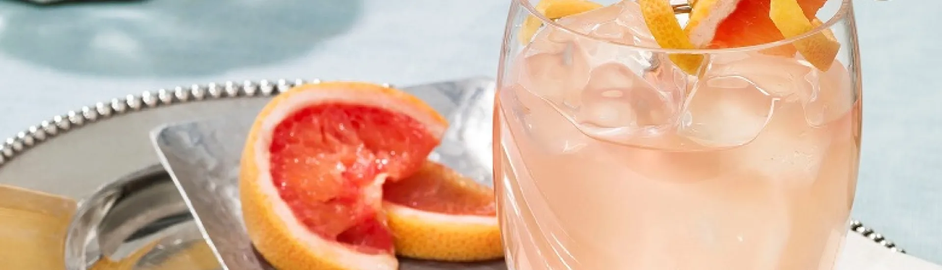 Palomita cointreau cocktail