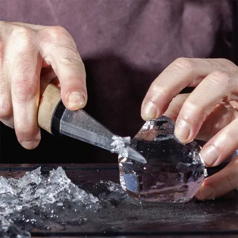 Come creare ghiaccio a forma di diamante Step 3