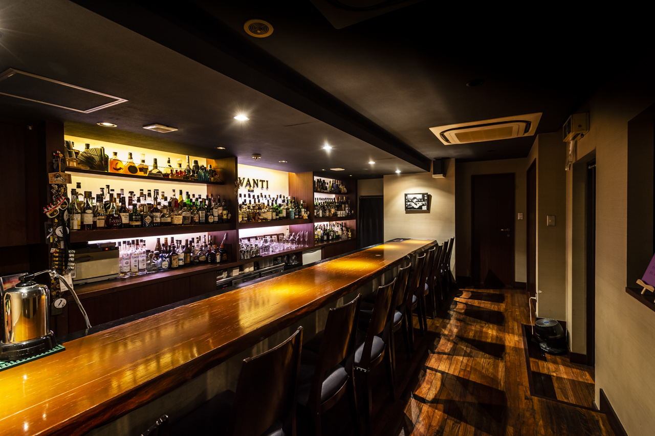 「COINTREAU 4(for) LADIES」第二弾 BAR AVANTI 岡崎 ユウさん ...