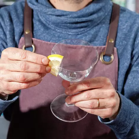 Step 1 How to make a clean salt rim