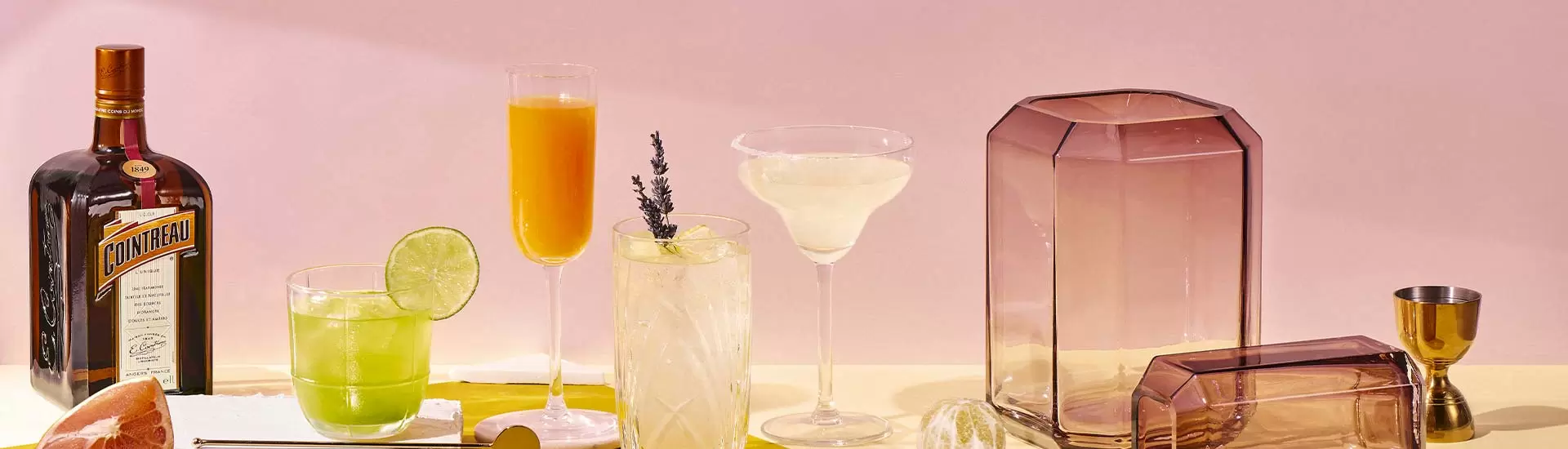 ОТКРОЙТЕ ДЛЯ СЕБЯ ЛУЧШИЕ ЛЕТНИЕ КОКТЕЙЛИ