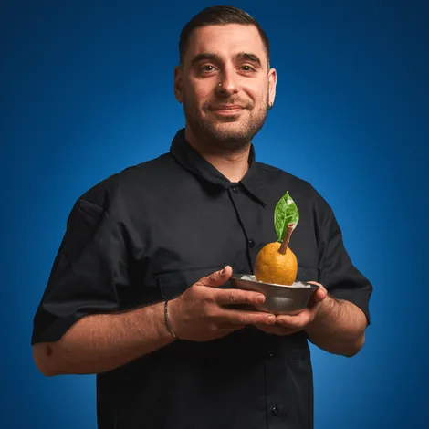 Manos Mantzaridis