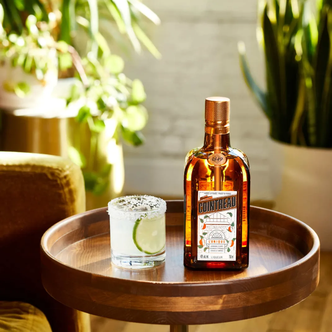 How to Make a Margarita Cocktail with Triple Sec - Cointreau US