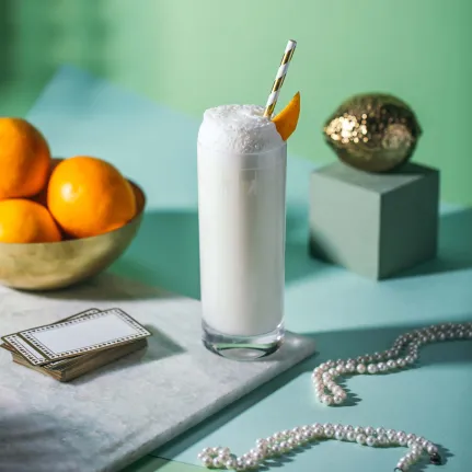 Stella! Cocktail with Cointreau