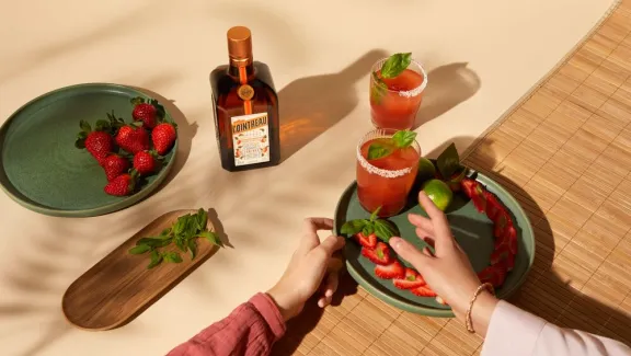 Does Cointreau fit for vegans and vegetarians?