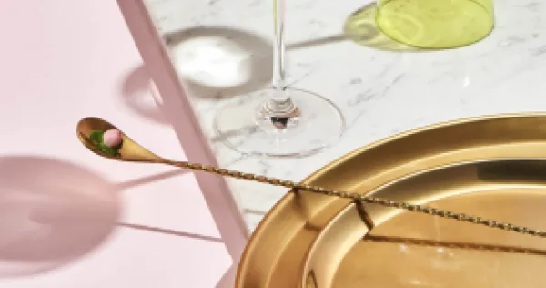 How to Make The Cosmopolitan Cocktail | Cointreau US